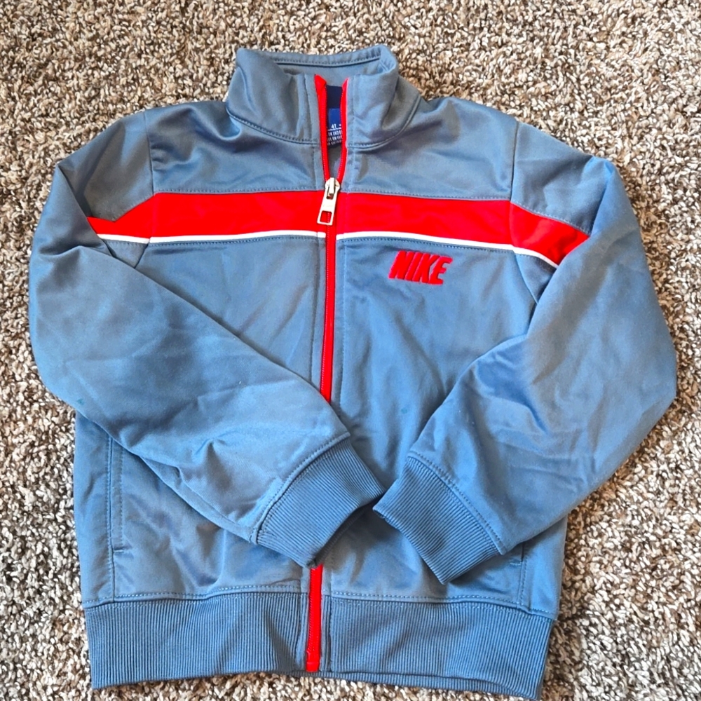 Nike track jacket size 4t